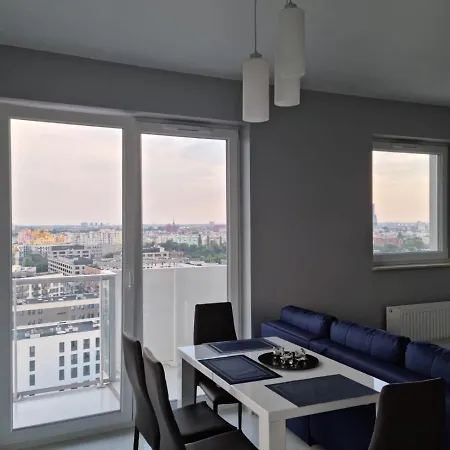 Penthouse Views Odra And Center * Wrocław